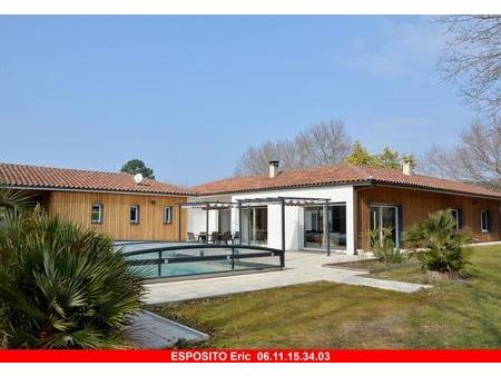 villa sainte eulalie en born 7 pièce(s) 234 m2 piscine sur 2361 m²