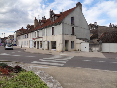 local commercial - 56m² - beaune