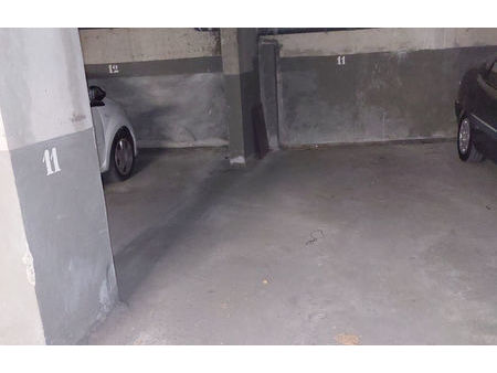 location parking mauguio (34130)
