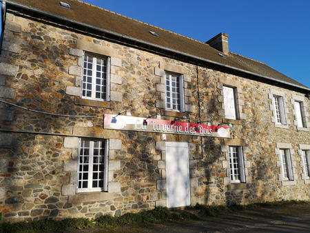 vente maison à saint-gilles-les-bois (22290) : à vendre / 183m² saint-gilles-les-bois