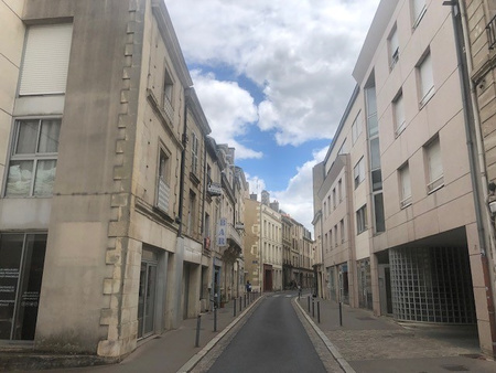 local commercial - 52m² - poitiers
