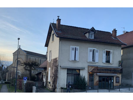vente maison 10 pièces 160 m² saint-martin-d'uriage (38410)