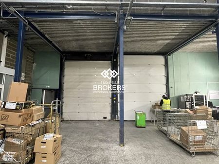 entrepôt 750 m² bobigny