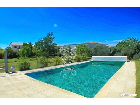 belle villa plain-pied de type f5 - 150m2 avec piscine