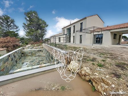 magnifique villa contemporaine type f7 avec piscine