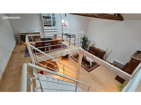 loft/atelier/surface 4 pièces 160 m²