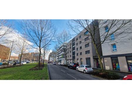 local commercial ou professionnel - 88 60 m² - neudorf - avenue du rhin