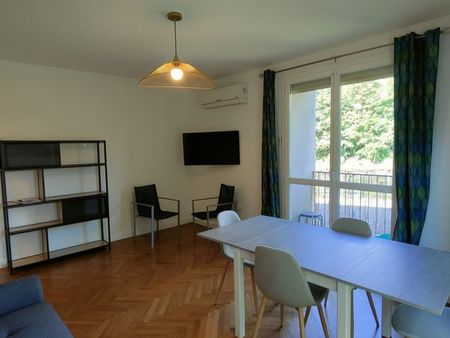 appartement 4 pièces 83 m²
