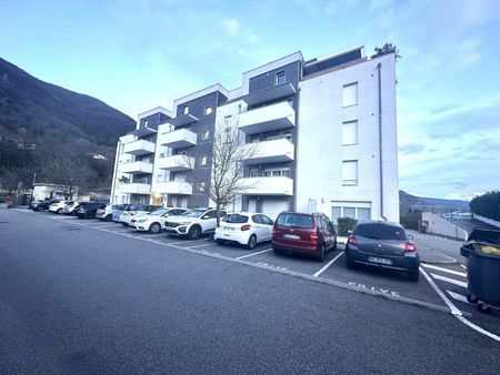 appartement saint-martin-le-vinoux 59 m² t-3 à vendre  193 000 €