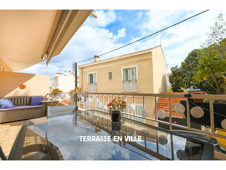 toulon - mourillon - t3 63m2 - terrasse 12m2 - 294 000eur