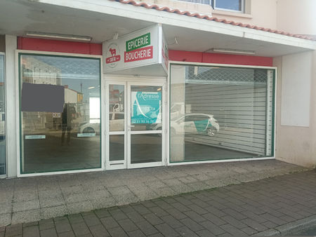 location local commercial  93.00m²  challans