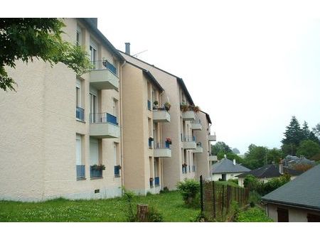 location appartement 3 pièces 65 m² naucelle (12800)