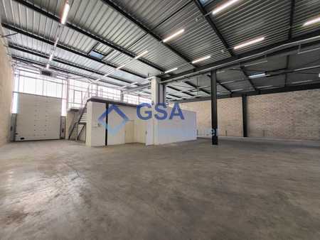 location d'entrepôt de 865 m² à le coudray-montceaux - 91830