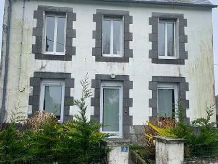 maison maël-carhaix 96 m² t-4 à vendre  108 000 €