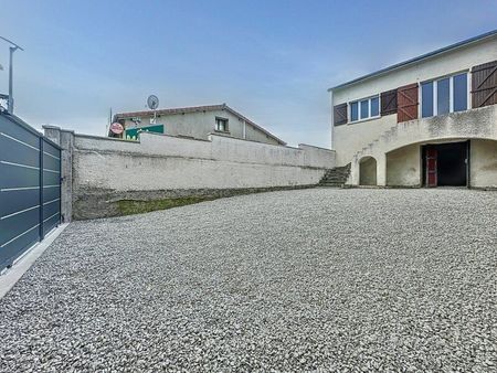 maison châteaugay 160 m² t-1 à vendre  158 278 €