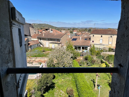 vente maison 6 pièces  155.00m²  aiguillon