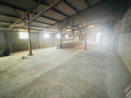hangar stockage/atelier