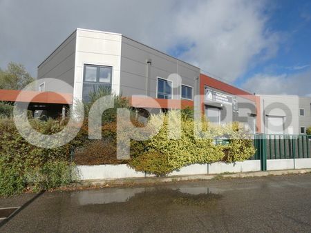 local commercial 756 m²