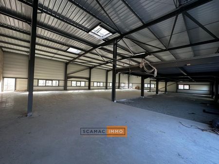 local industriel 950 m²