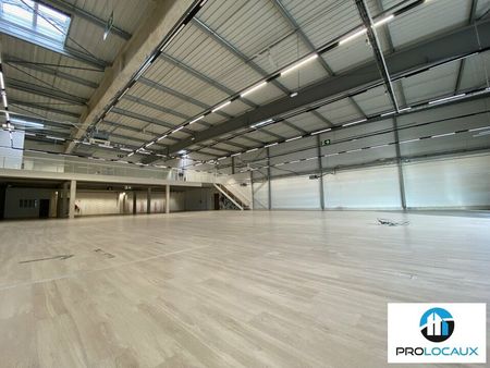 local commercial 1 724 m²