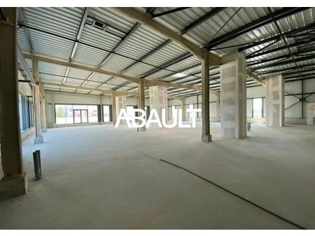 local commercial - 651m² - begles
