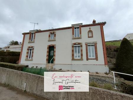 vente maison à saint-laurent-sur-sèvre (85290) : à vendre / 139m² saint-laurent-sur-sèvre
