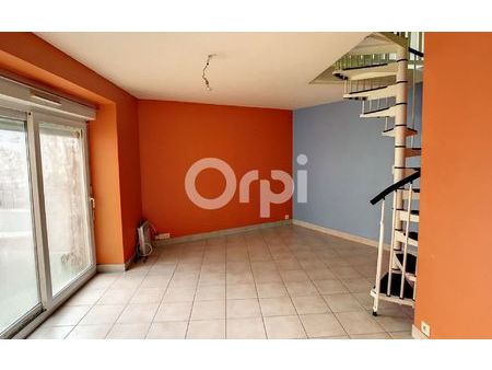 location appartement  m² t-2 à sainte-féréole  395 €