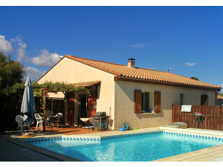 charmante villa t4  2 sde  avec jardin  garage  piscine chauffée de 8 x 4m et belles vues 