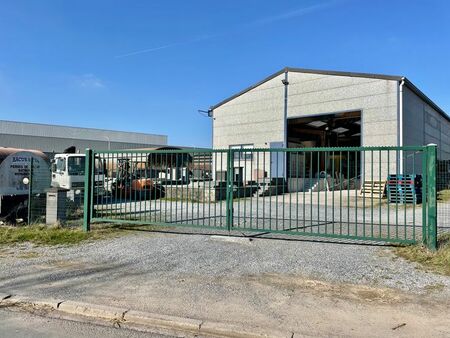 hall industriel de 420m2 dans le zoning de waremme