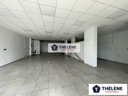 local commercial - 150m² - le cres
