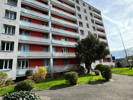 location appartement  72 m² t-4 à saint-martin-le-vinoux  950 €
