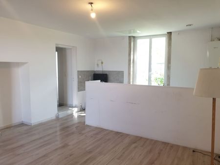 565e/mois - 60 m2 - appartement rdc - saint rémy