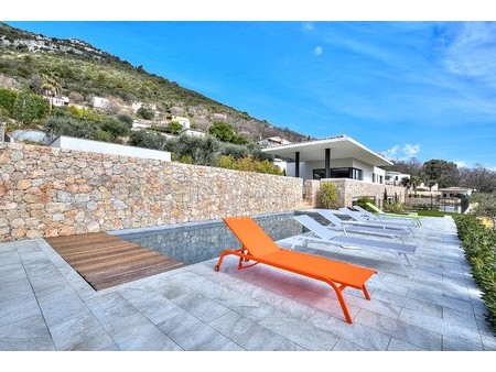 st jeannet - exclusivite - exceptionnelle villa 300 m2 - vue mer panoramique - 2 350 000 e