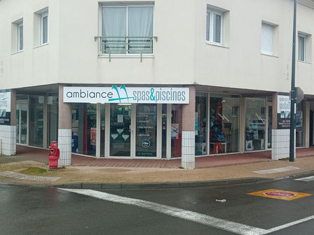 location local commercial  140.00m²  challans