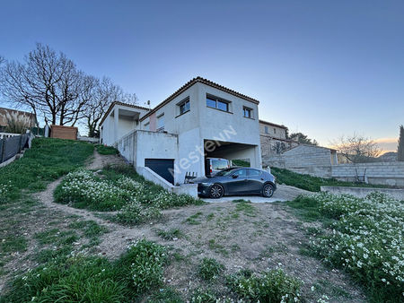 villa mimet 4 pièce(s) 110 m2 environ avec garage  places de parking couvertes  sur 913m² 