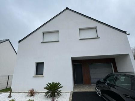 vente maison à monterblanc (56250) : à vendre / 145m² monterblanc