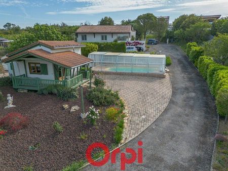 maison villeneuve-de-berg m² t-5 à vendre  320 000 €