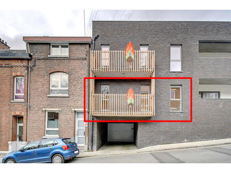 appartement 2 chambres avec terrasse + emplacement de parkin
