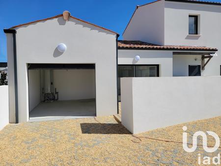 vente maison à saint-gilles-croix-de-vie (85800) : à vendre / 66m² saint-gilles-croix-de-v