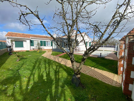 vente maison piscine à bretignolles-sur-mer (85470) : à vendre piscine / 154m² bretignolle