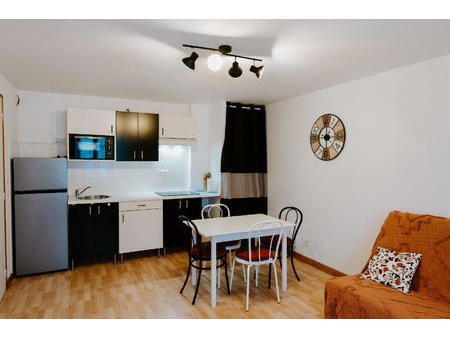 location appartement 2 pièces meublé à auray (56400) : à louer 2 pièces meublé / 32m² aura