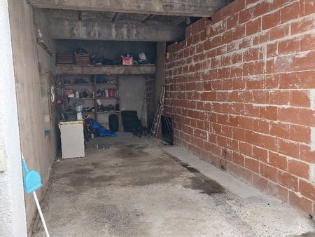 garage - 27 m2