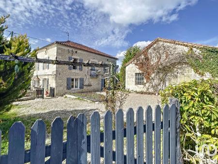 vente maison à montaigu-de-quercy (82150) : à vendre / 135m² montaigu-de-quercy