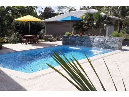 charmant bungalow piscine incluse