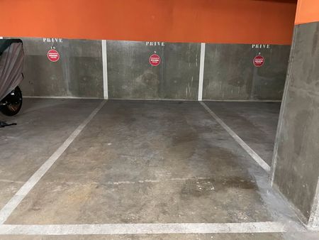 parking souterrain à louer