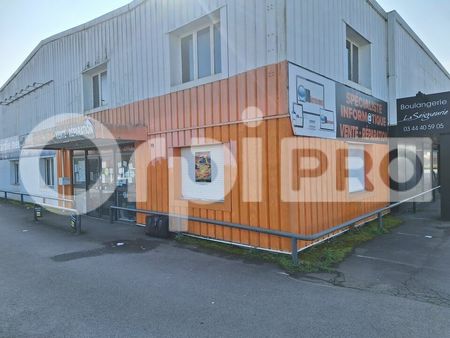 local commercial 102 m²