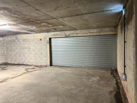 garage 2 places - annecy centre