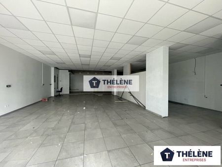 local commercial 150 m²
