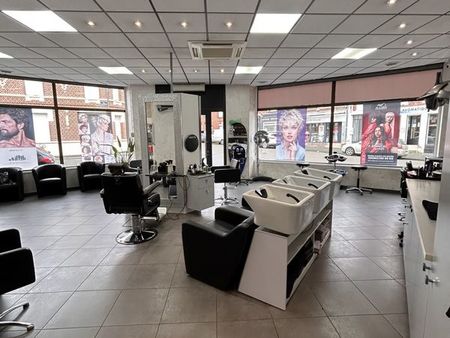 salon de coiffure 70 m² albert