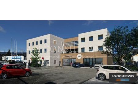local commercial 845 m²